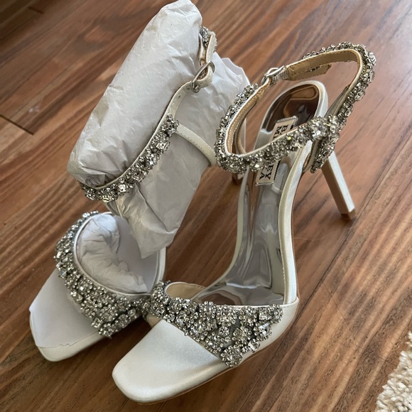 Badgley Mischka Women's Silver Embellished Heels - Picture 1 of 5